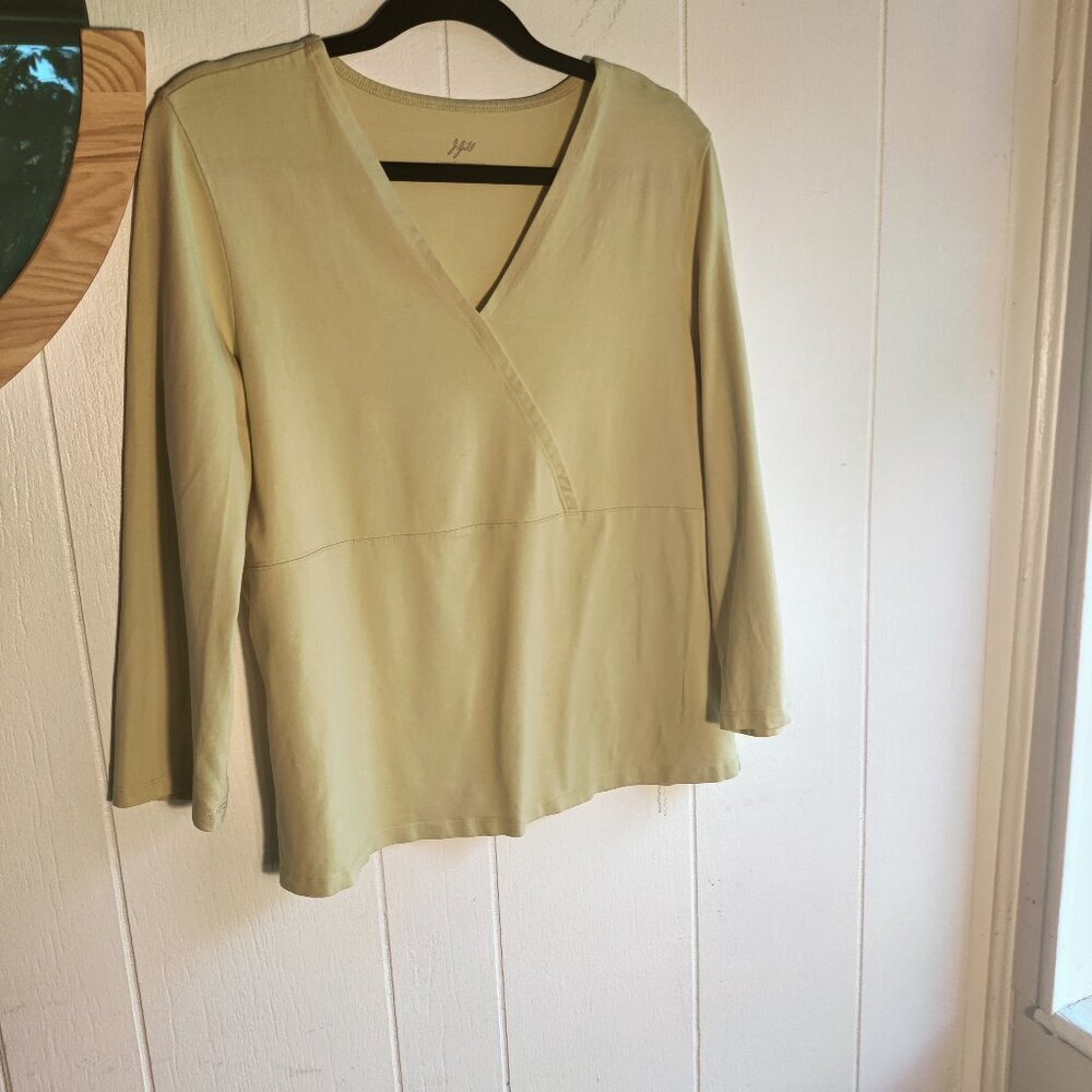 j.jill chartruese cotton top with long  sleeves & a v-neck . - Picture 3 of 5